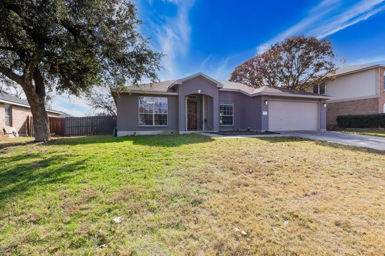 113 W Deer Horn Pass - Photo 3 of 36