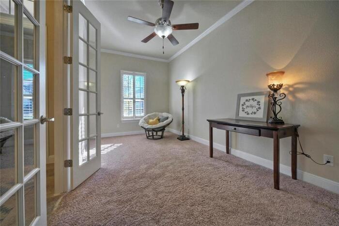 19800 Moorlynch Ave - Photo 6 of 28