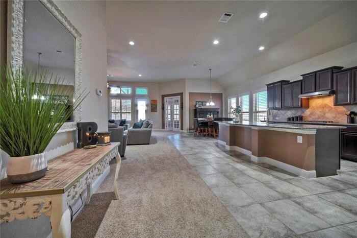 19800 Moorlynch Ave - Photo 7 of 28