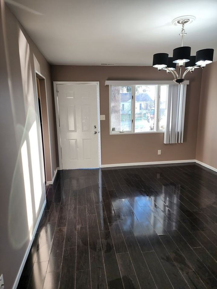 2719 Strong St - Photo 3 of 13