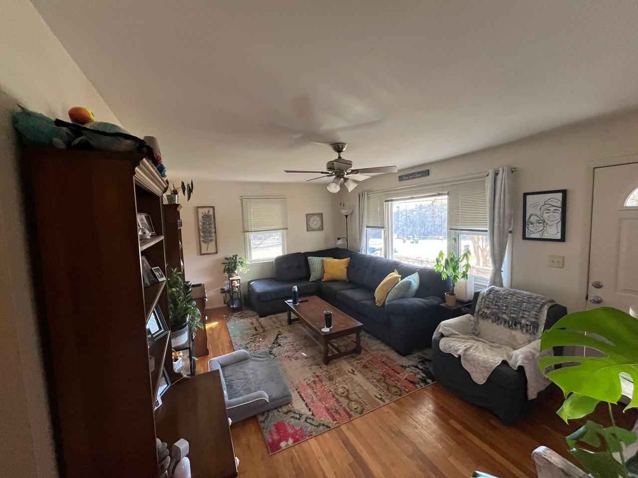 265 View St - Photo 4 of 10