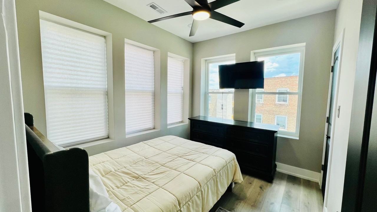 1863 S Karlov Ave - Photo 2 of 14