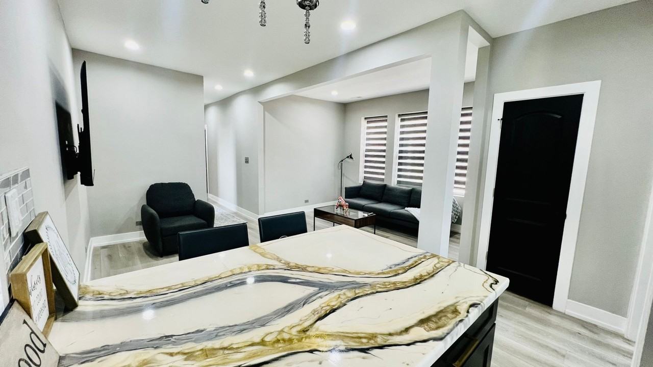 1863 S Karlov Ave - Photo 4 of 14