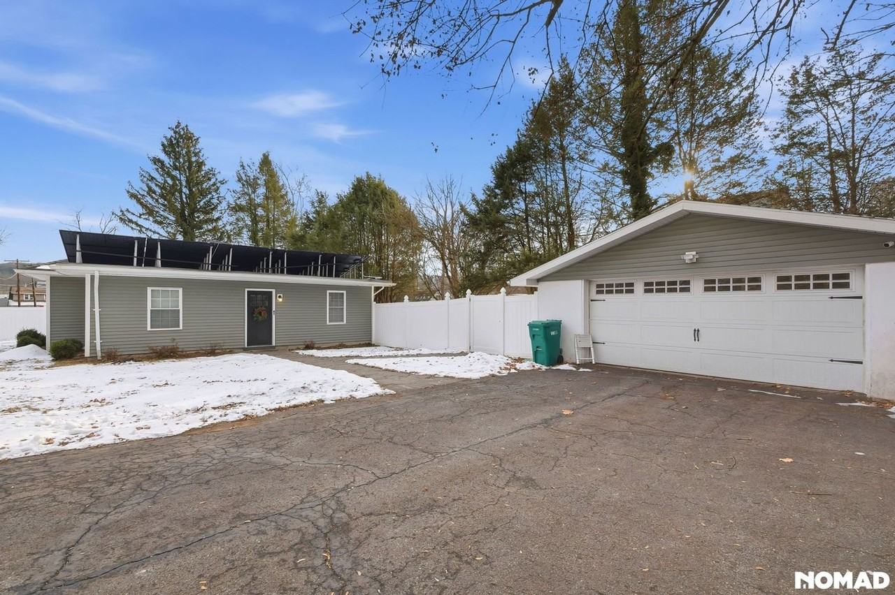 12 Fetherman St - Photo 3 of 33