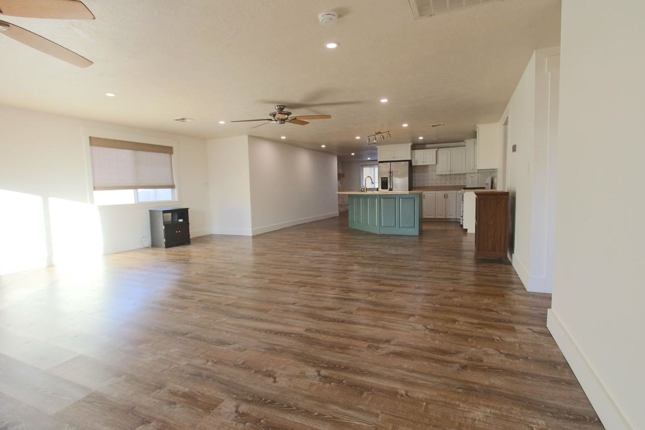 150 S 200 E - Photo 4 of 20