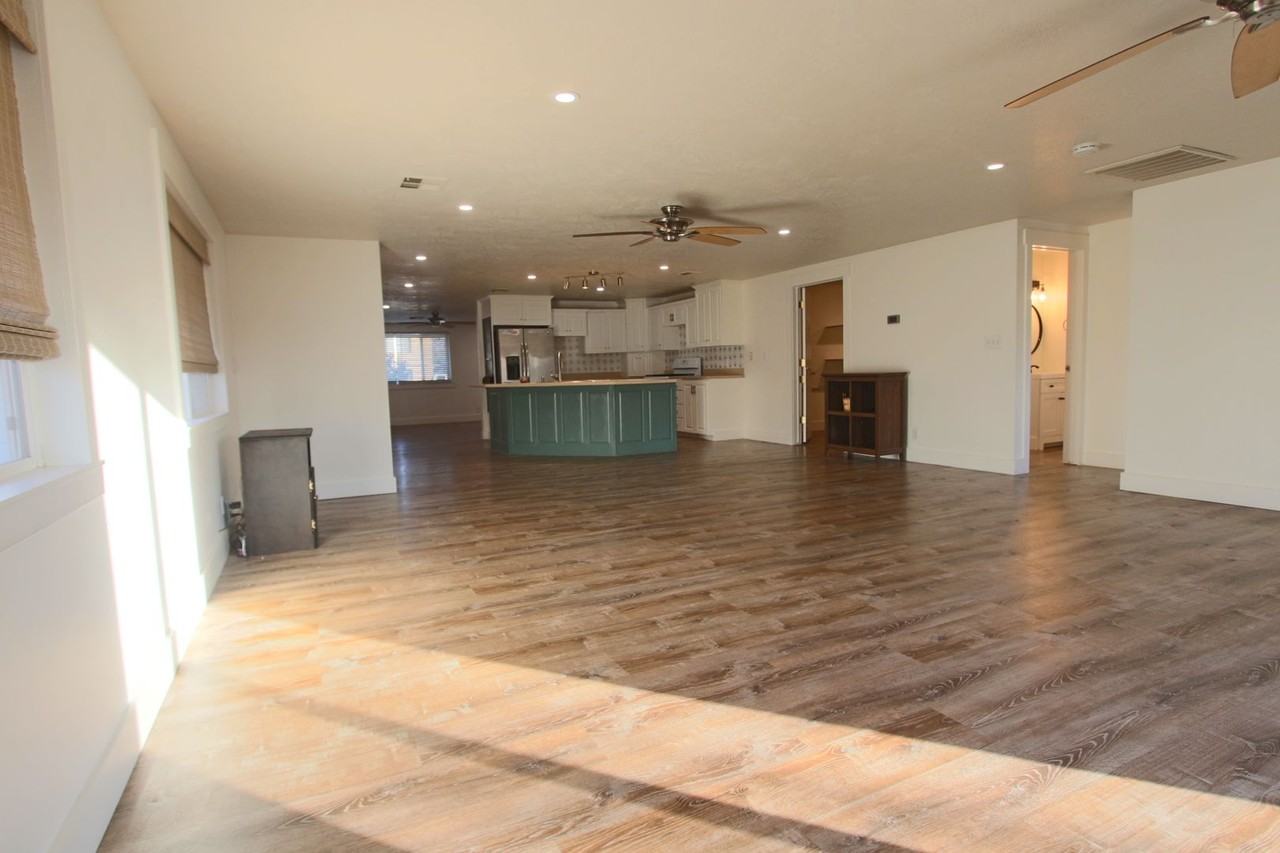 150 S 200 E - Photo 5 of 20