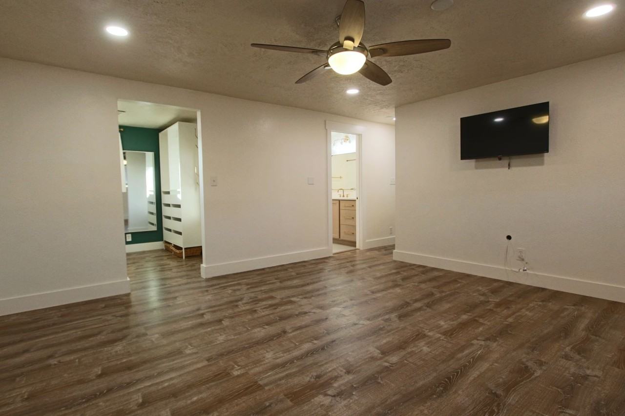 150 S 200 E - Photo 6 of 20