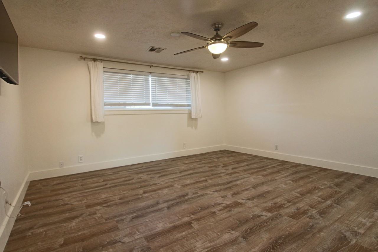 150 S 200 E - Photo 7 of 20