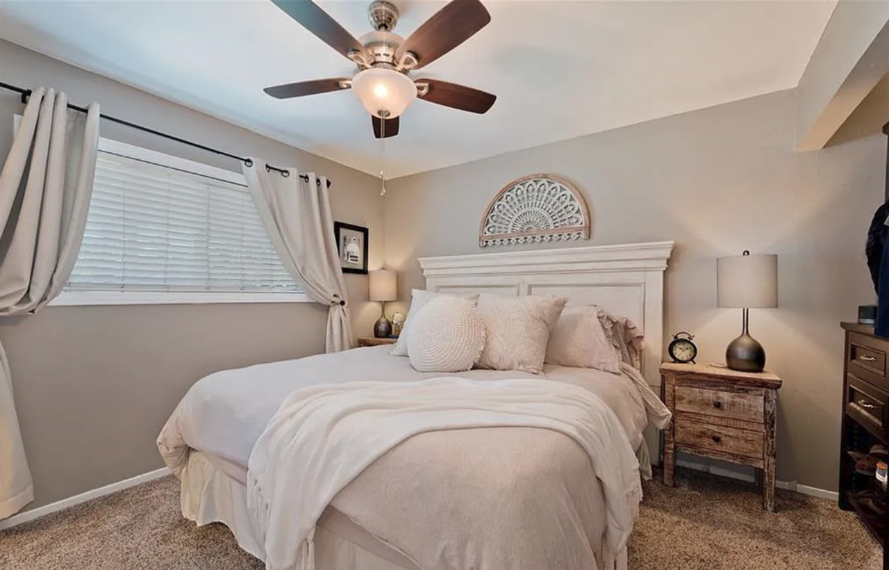 9455 Cathywood Dr - Photo 7 of 16