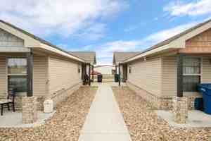 featured image of 900 Se 5th St