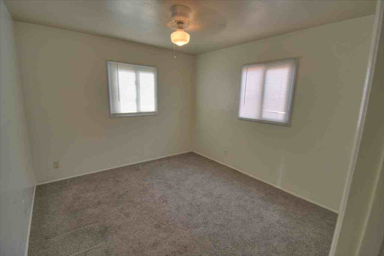 9805 Salem Rd Ne - Photo 5 of 8