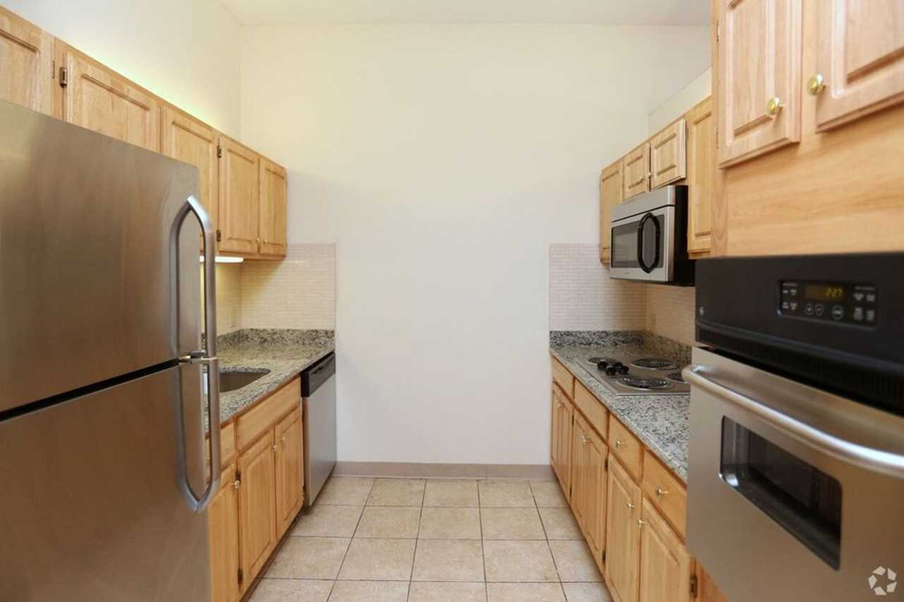 1081 Commonwealth Ave - Photo 2 of 11