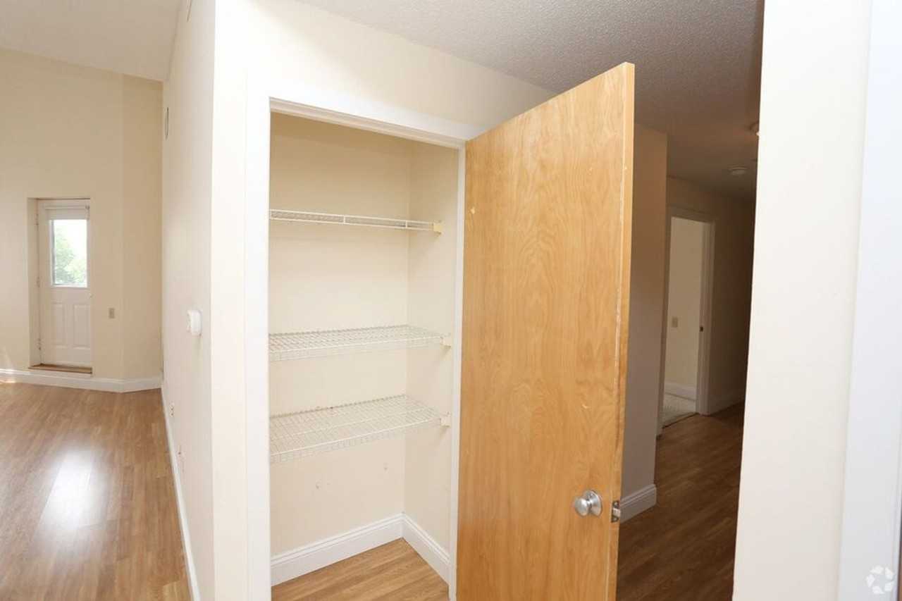 1081 Commonwealth Ave - Photo 6 of 11