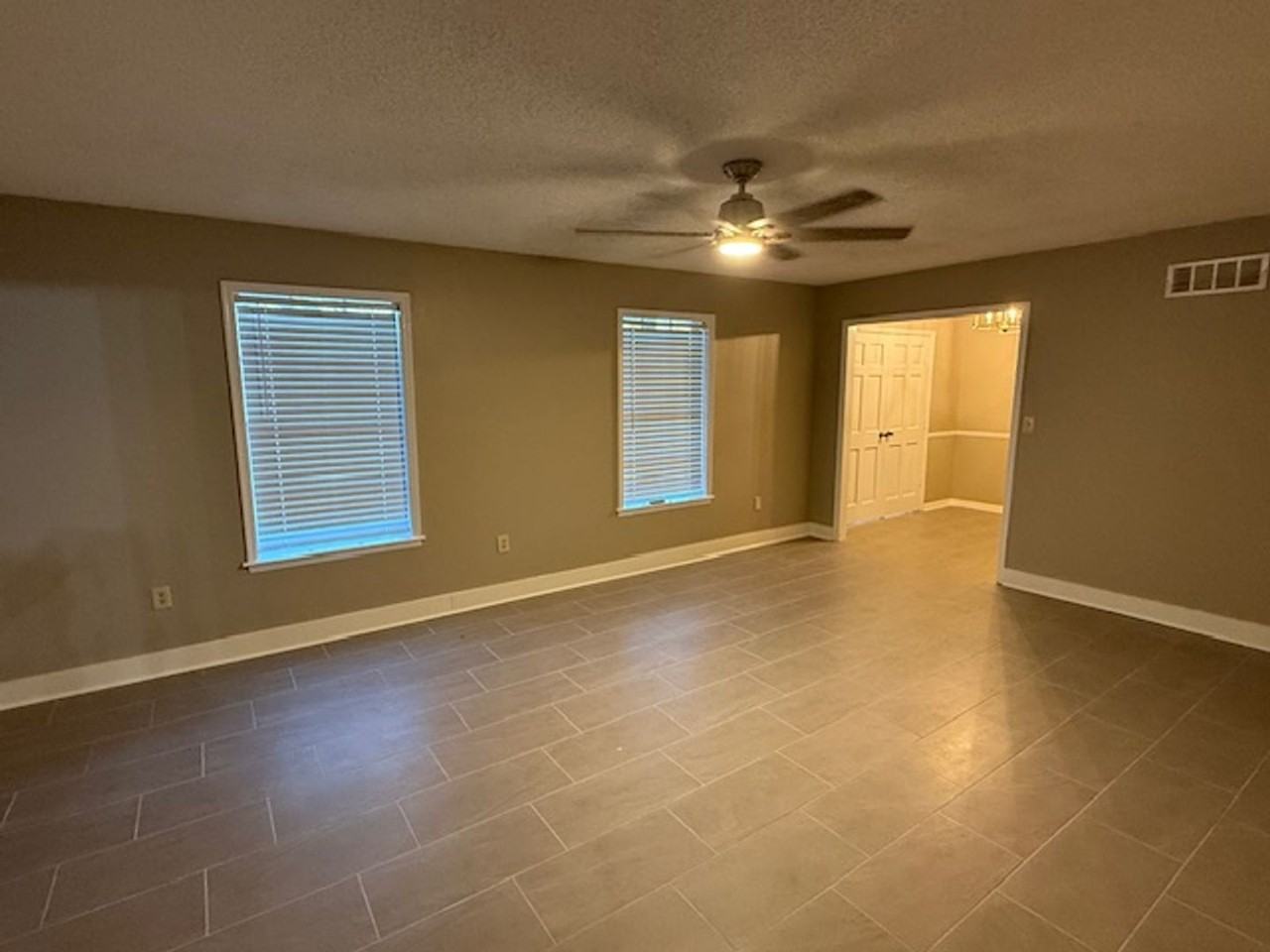 996 Stage Rd - Photo 5 of 24