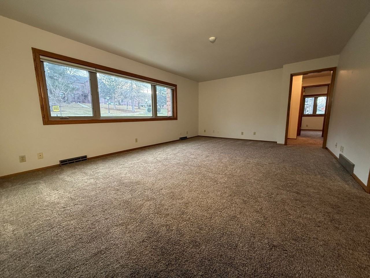 112 W 17th Street - Photo 6 of 50