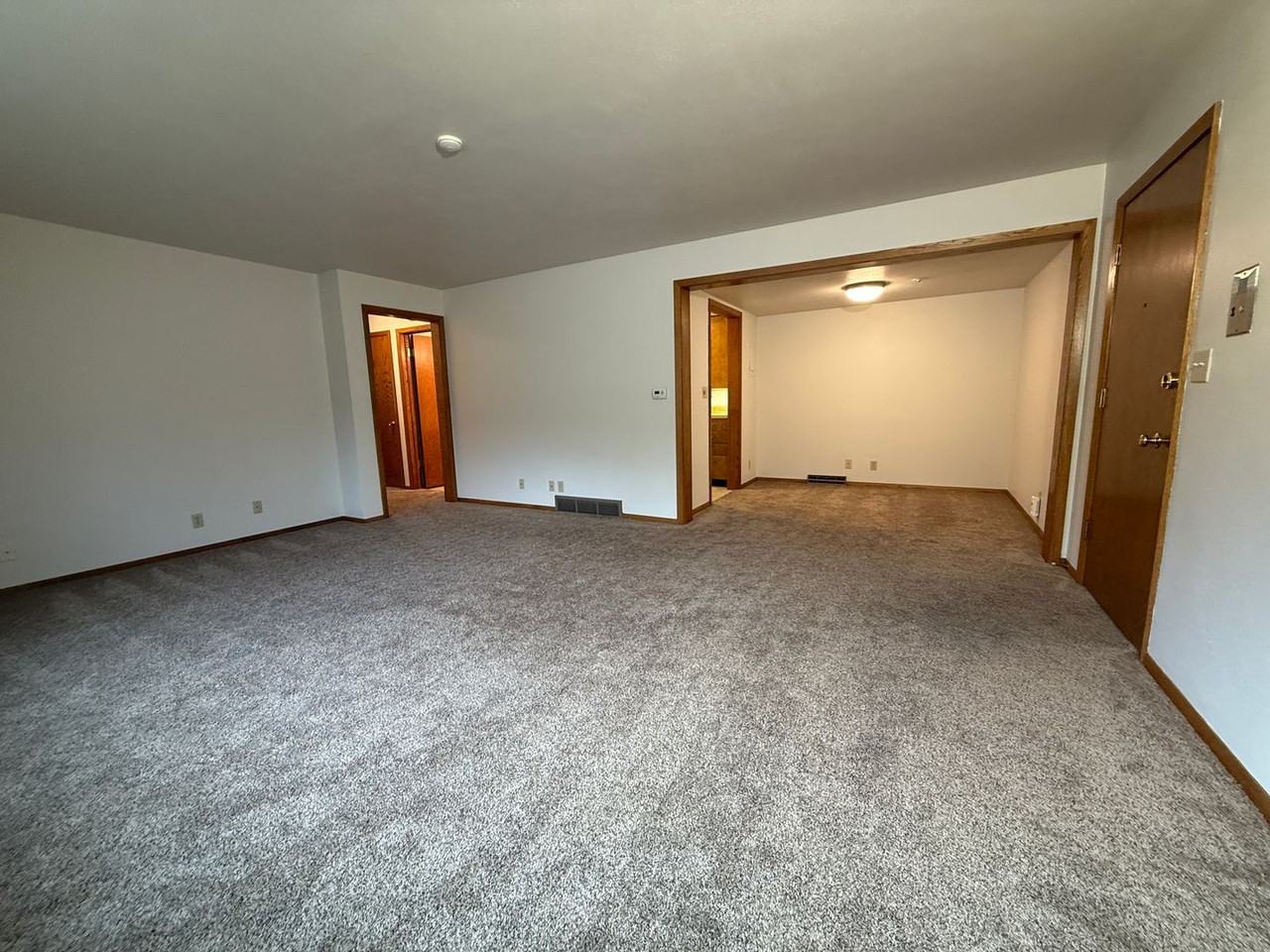 112 W 17th Street - Photo 7 of 50