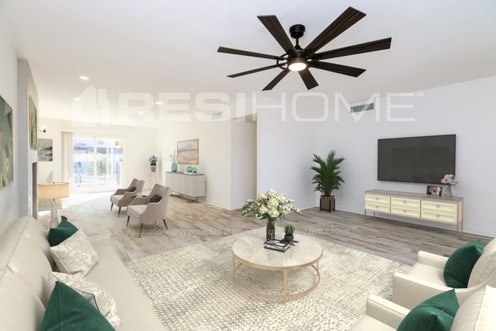 2103 E Fremont Dr - Photo 5 of 17