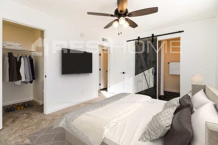 2103 E Fremont Dr - Photo 7 of 17