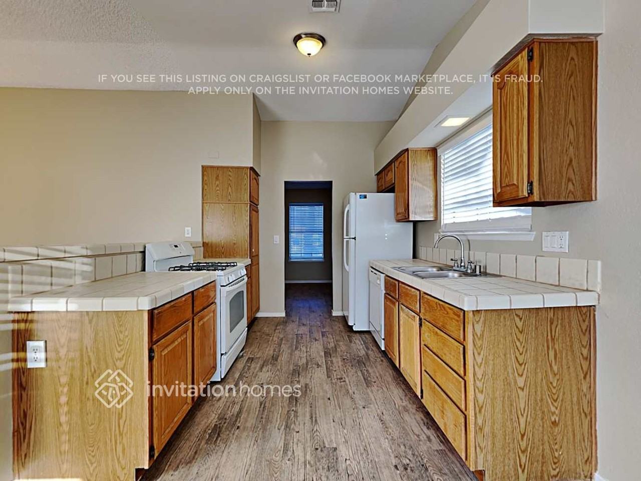 157 Sand Dune Ct - Photo 6 of 19