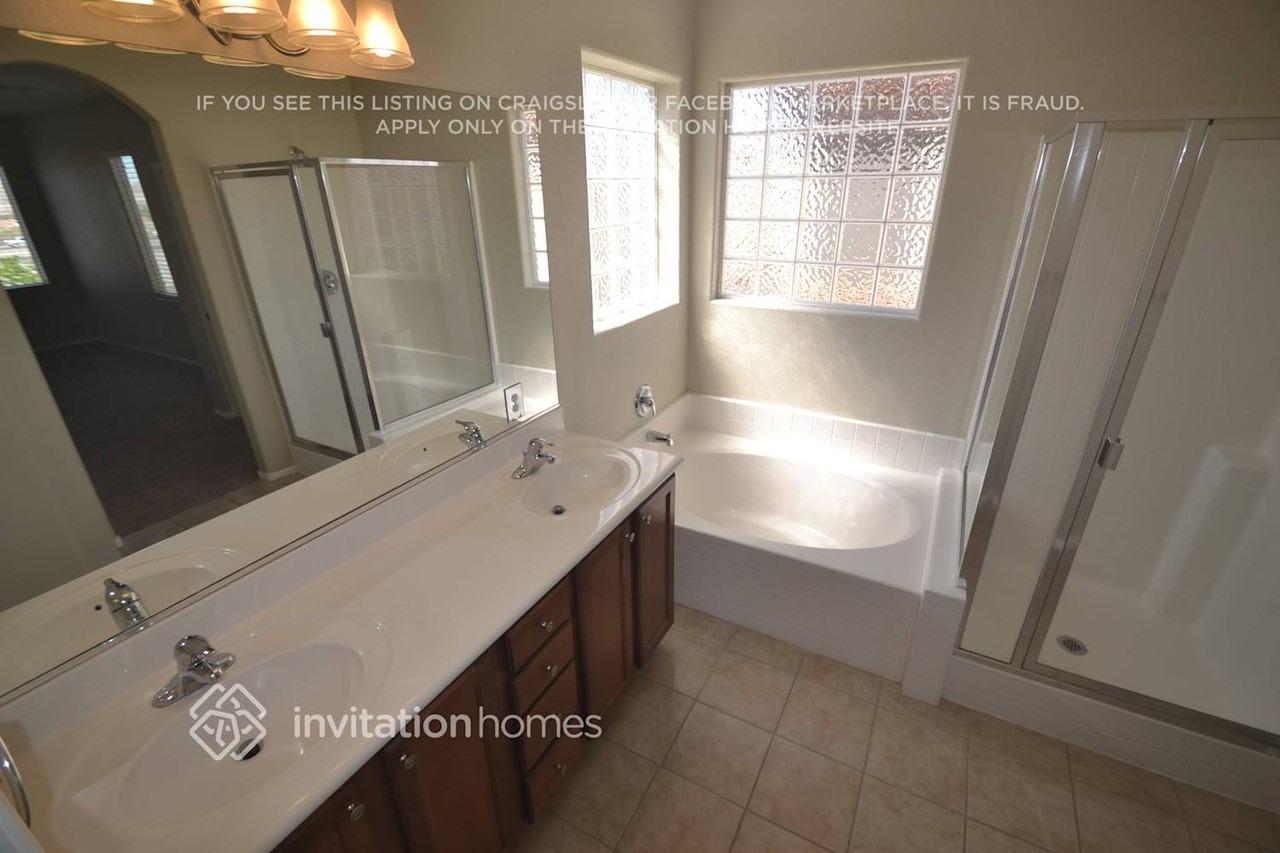 628 Sumatra Pl - Photo 5 of 9