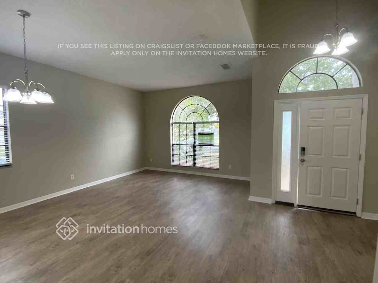 2700 Port Ct - Photo 2 of 16