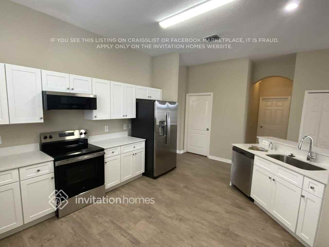 2700 Port Ct - Photo 4 of 16