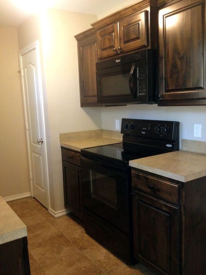 17035 Sentinel Ln - Photo 7 of 20