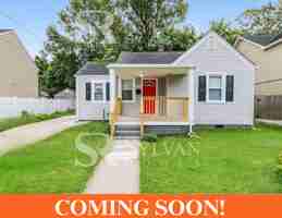 featured image of 2726 Peronne Ave #A