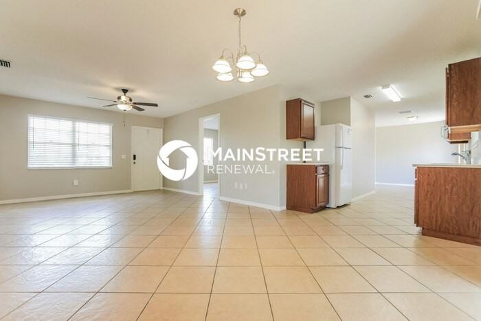 22225 Seaton Ave - Photo 3 of 16