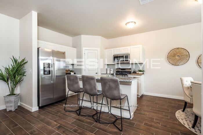 1170 Lakeview Dr #A - Photo 2 of 18