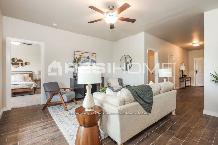 1170 Lakeview Dr #A - Photo 5 of 18