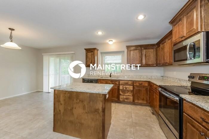 407 Golfview Dr - Photo 3 of 15