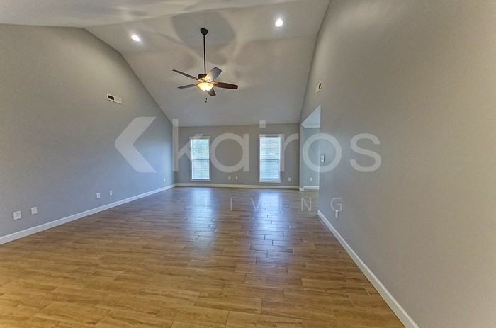 706 Hickory Ave - Photo 2 of 20