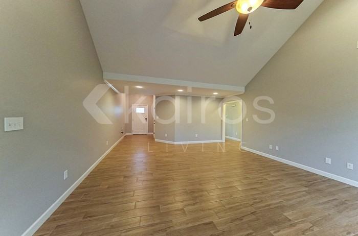 706 Hickory Ave - Photo 4 of 20