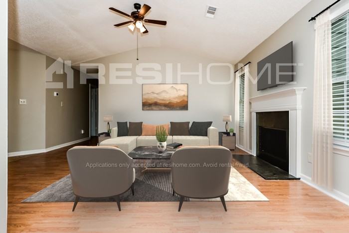 3185 Medina Dr - Photo 5 of 17