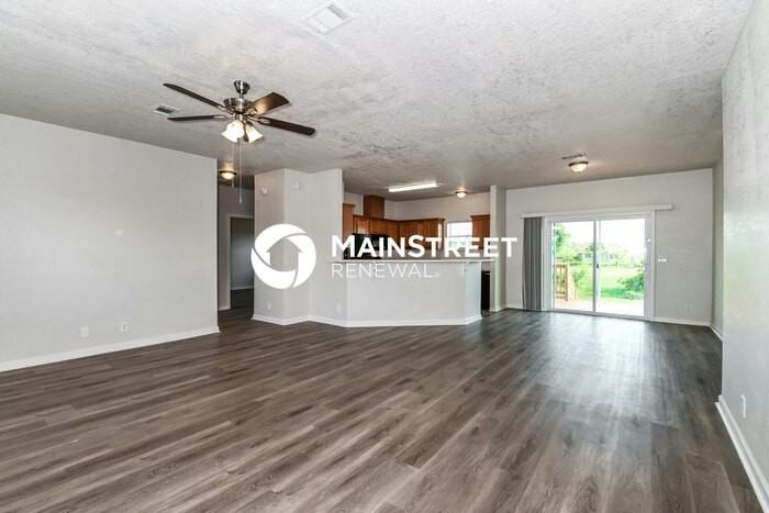 4318 9th St W - Photo 4 of 16