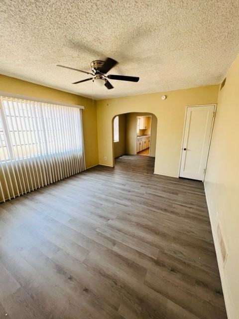 605 N Swan Rd - Photo 7 of 13