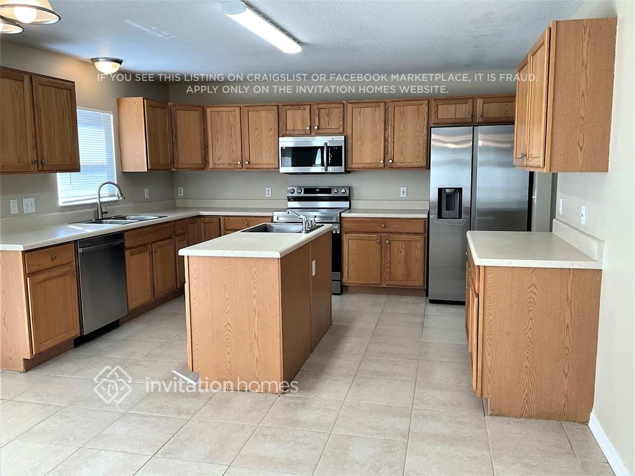 356 Fish Hawk Dr - Photo 3 of 15