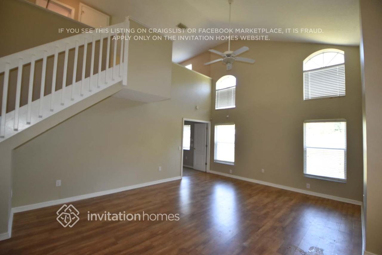 12840 Kings Lake Dr - Photo 2 of 11