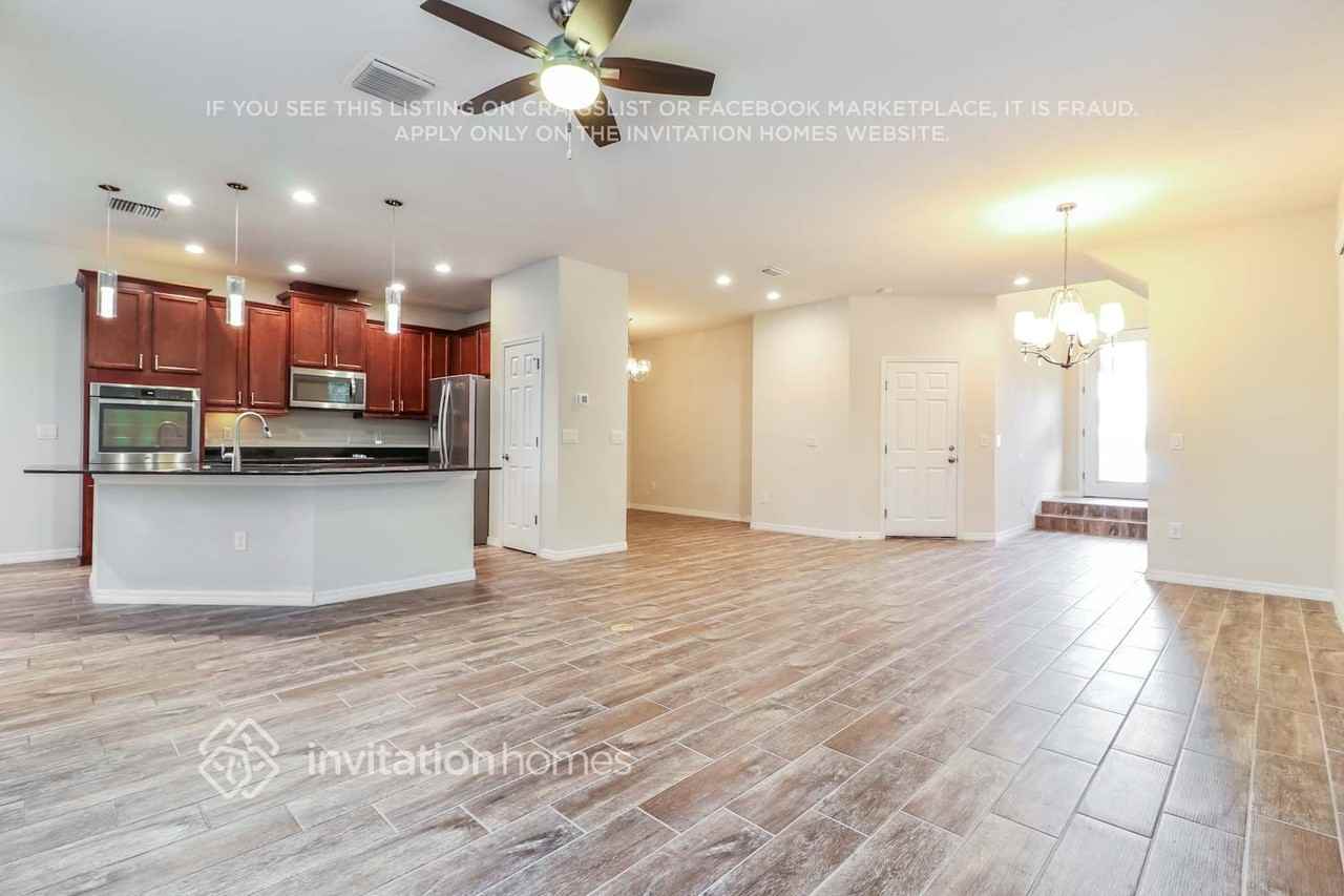 4954 Wandering Way - Photo 4 of 16