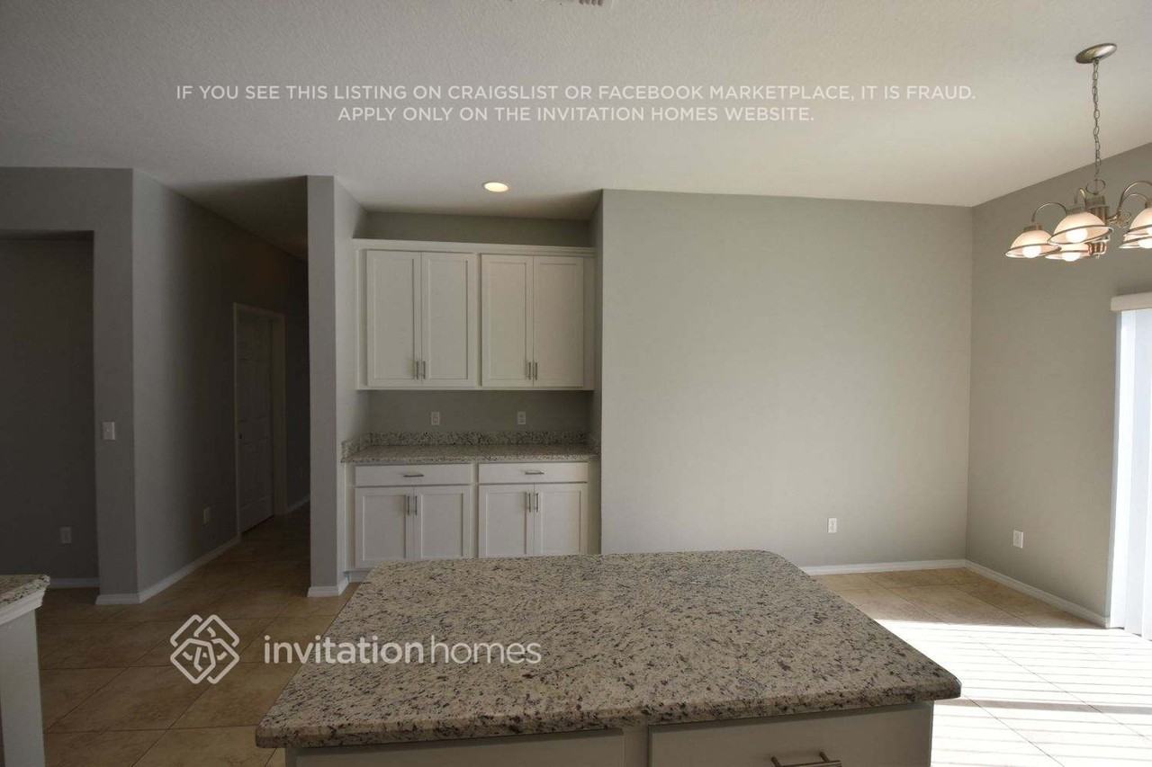 30249 Cheval St - Photo 7 of 21