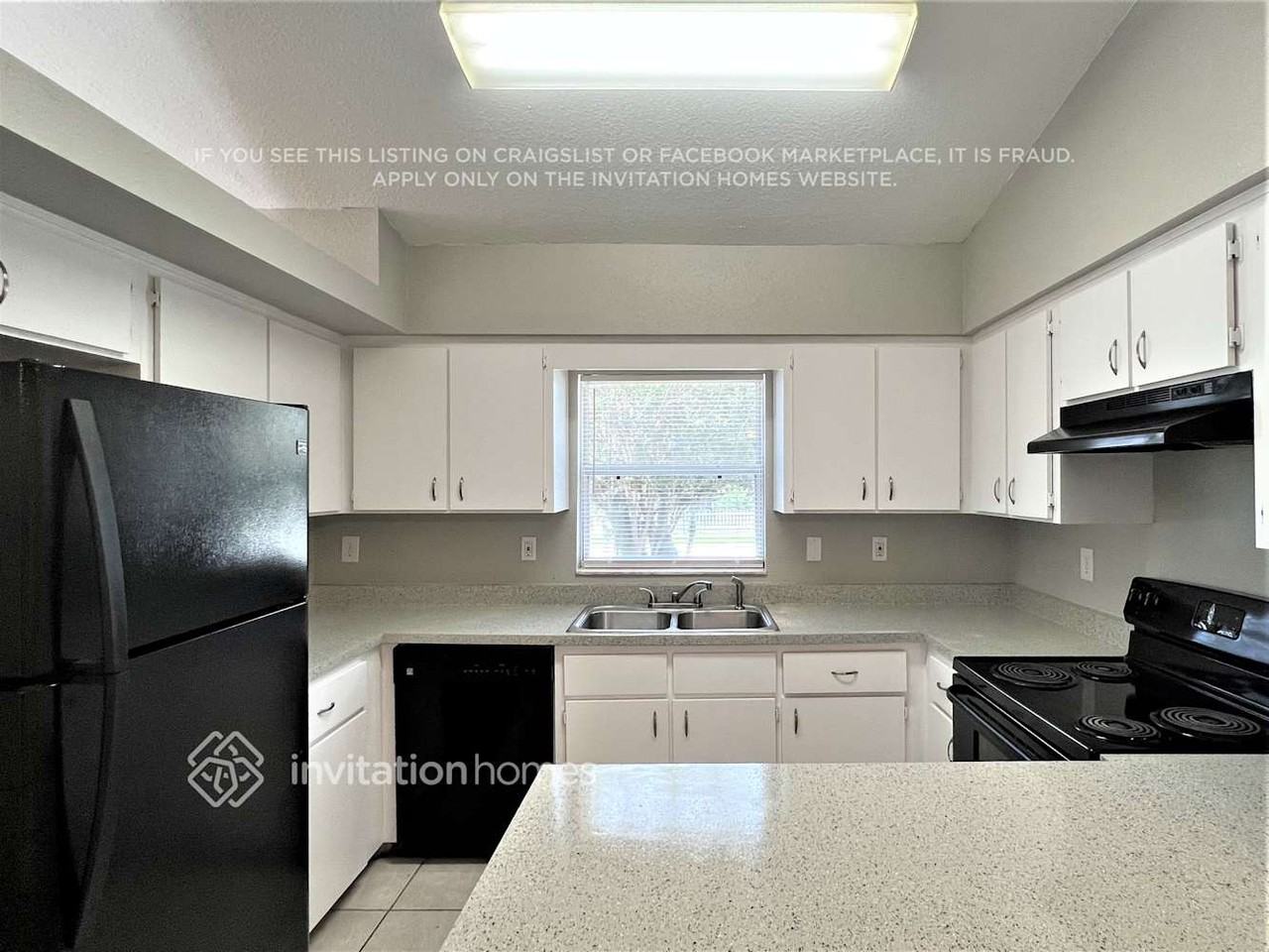 323 Boca Ciega Rd - Photo 5 of 14