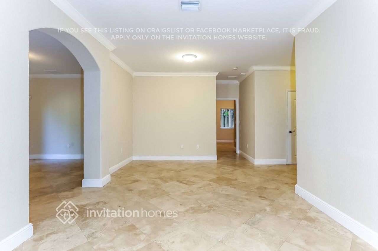 4601 Sw 164th Ct - Photo 2 of 17