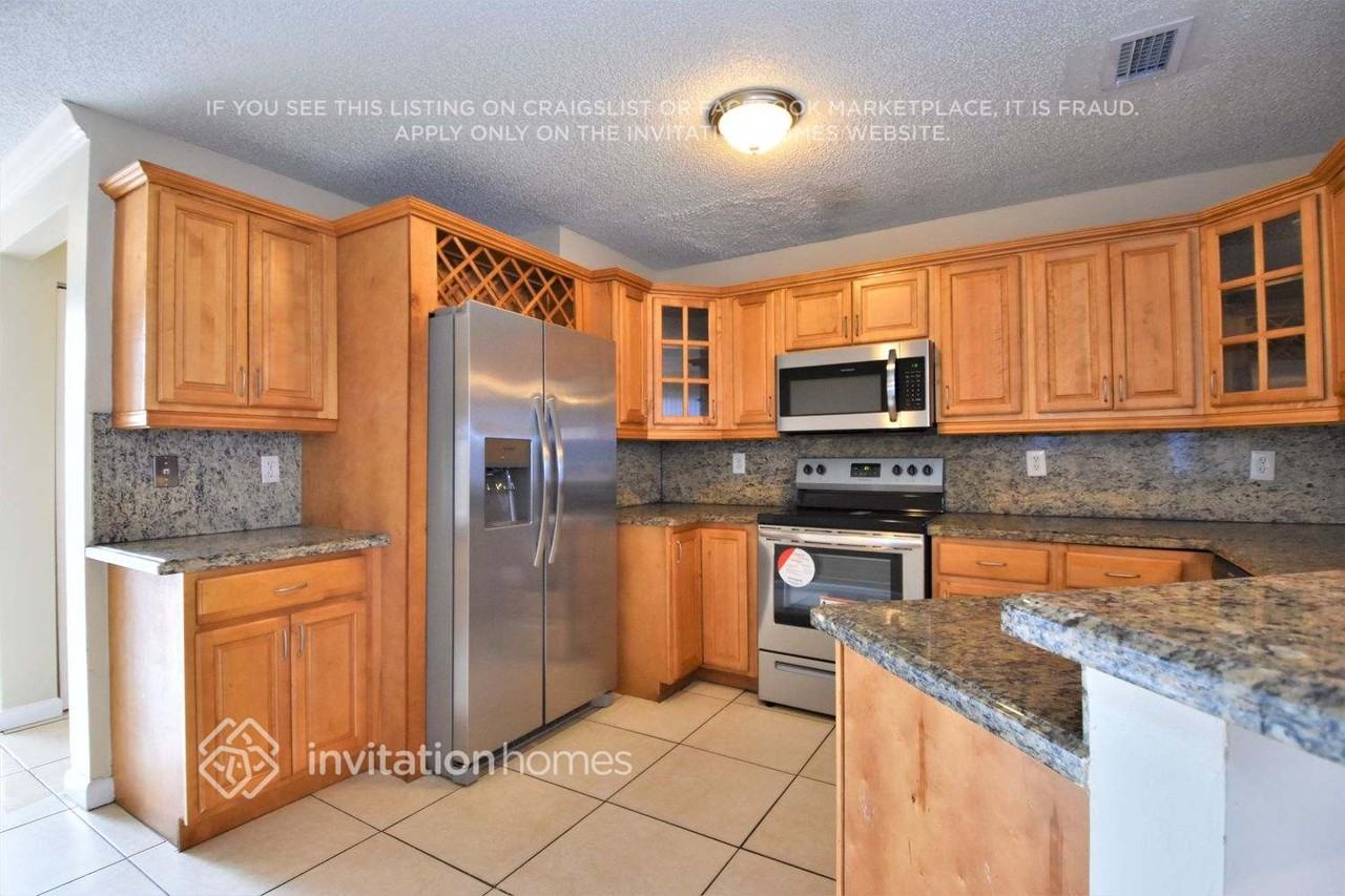 5275 Nw 186th Ln - Photo 5 of 19