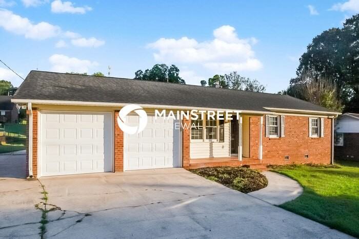 2157 Sheffield Dr - Photo 3 of 16