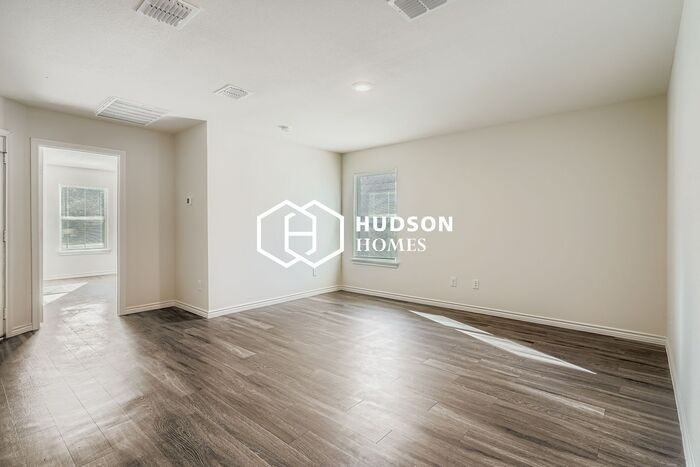 1226 Chestnut St #A - Photo 3 of 14