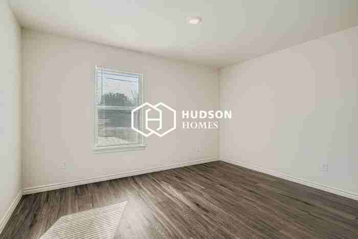 1226 Chestnut St #A - Photo 6 of 14