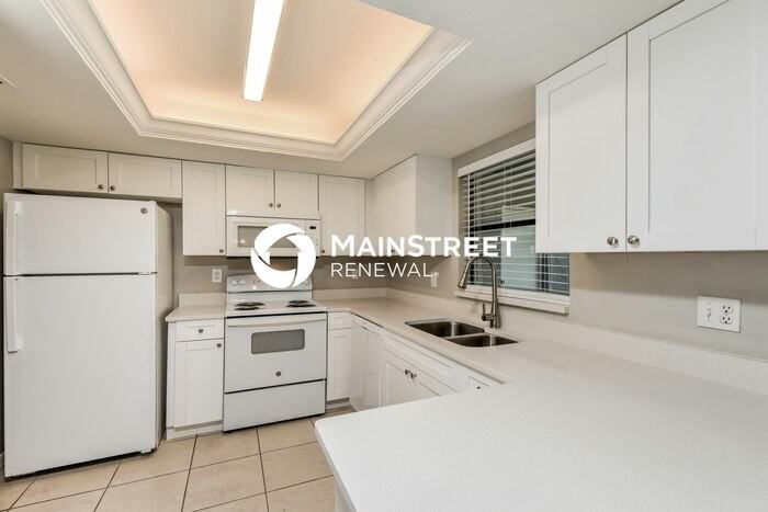 219 Se 20th St - Photo 6 of 16