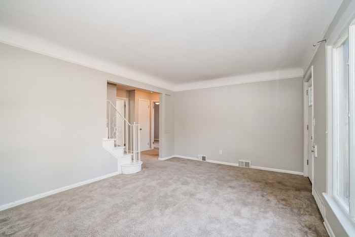 16 Broadmore Ave - Photo 4 of 15