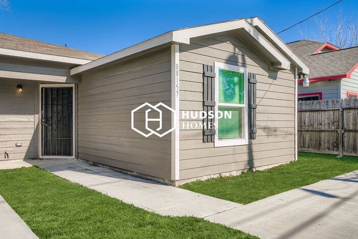 8157 Snowden St #B - Photo 3 of 14